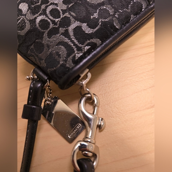 COACH Lurex Black Gray Silver Wristlet - Picture 5 of 13
